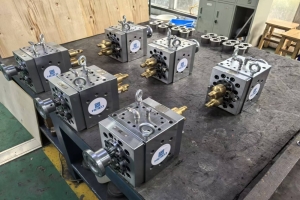 The Crucial Roles and Advantages of Extruder Metering Pumps in Plastic Processin